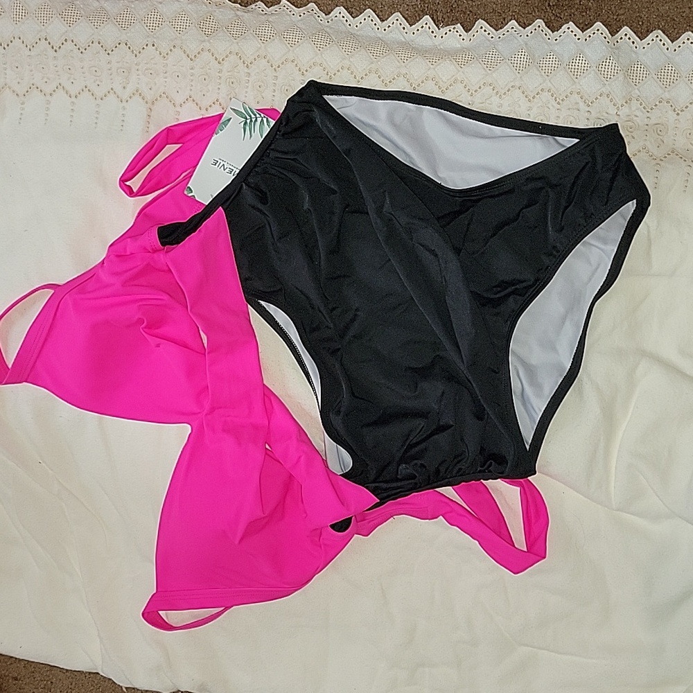 SIZE MEDIUM SWIM SUIT NEW WITH TAGS